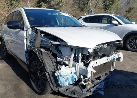 2018 Mitsubishi Outlander Sport 2.0 Le z USA, uszkodzony, nr VIN JA4AP3AU8JU014347